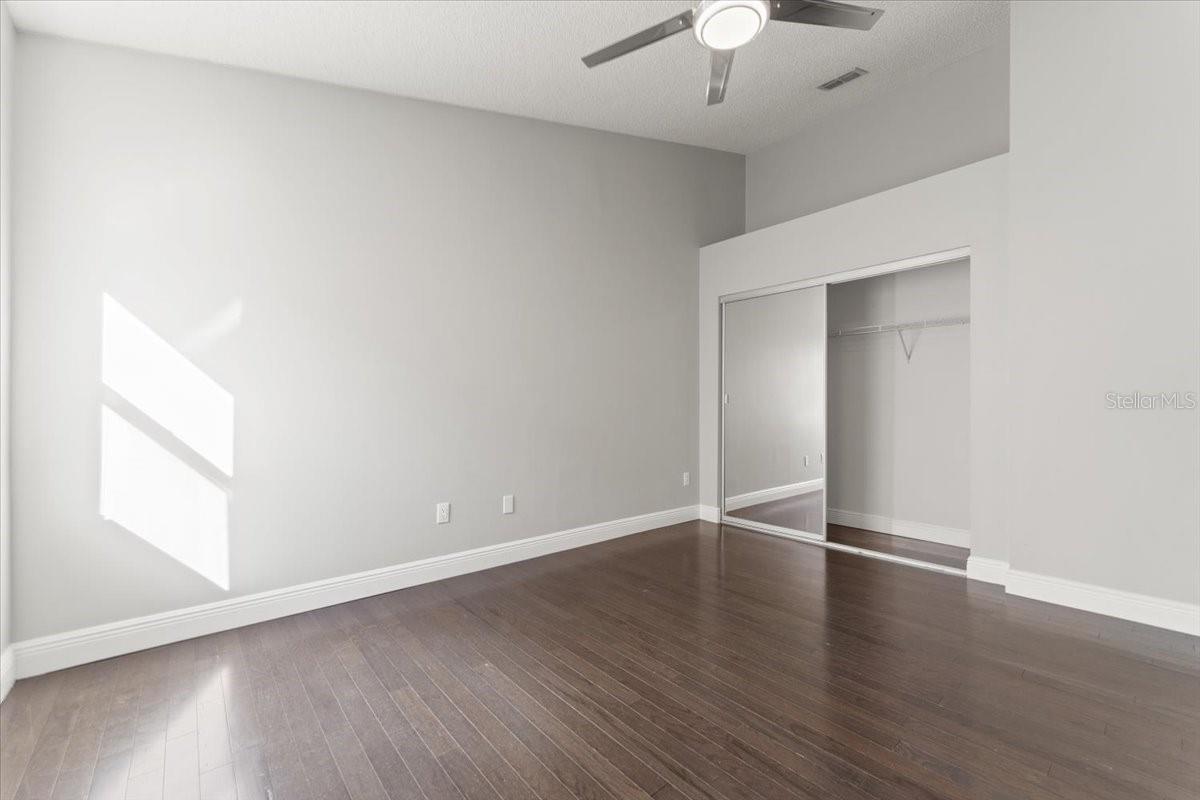 Image 22 of 37 For 224 Sea Woods Drive N