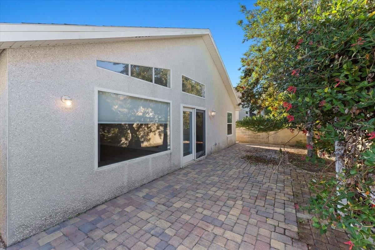 Image 29 of 37 For 224 Sea Woods Drive N