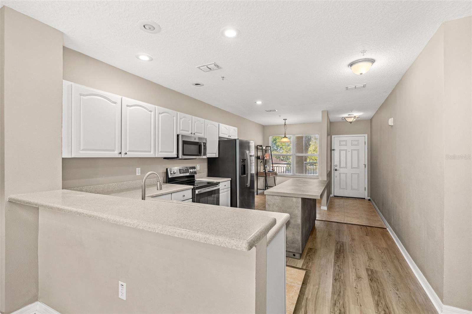 Image 15 of 54 For 1200 Canopy Walk Lane 1223