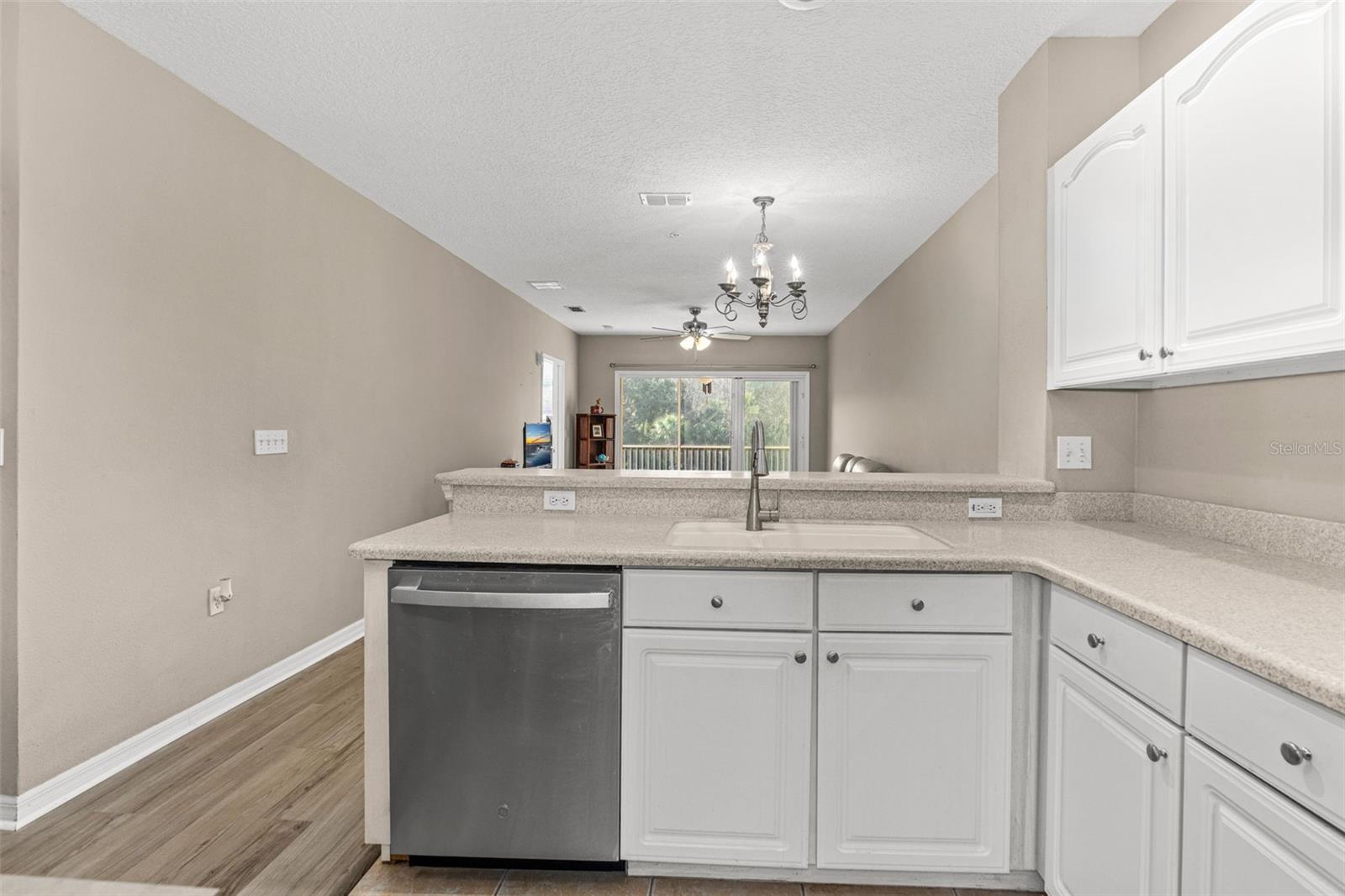 Image 16 of 54 For 1200 Canopy Walk Lane 1223