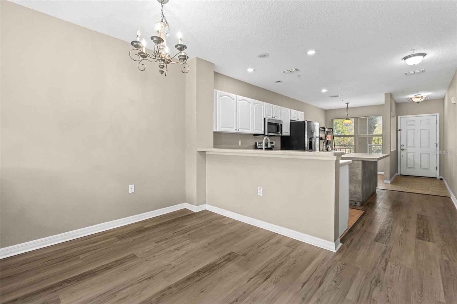 Image 17 of 54 For 1200 Canopy Walk Lane 1223