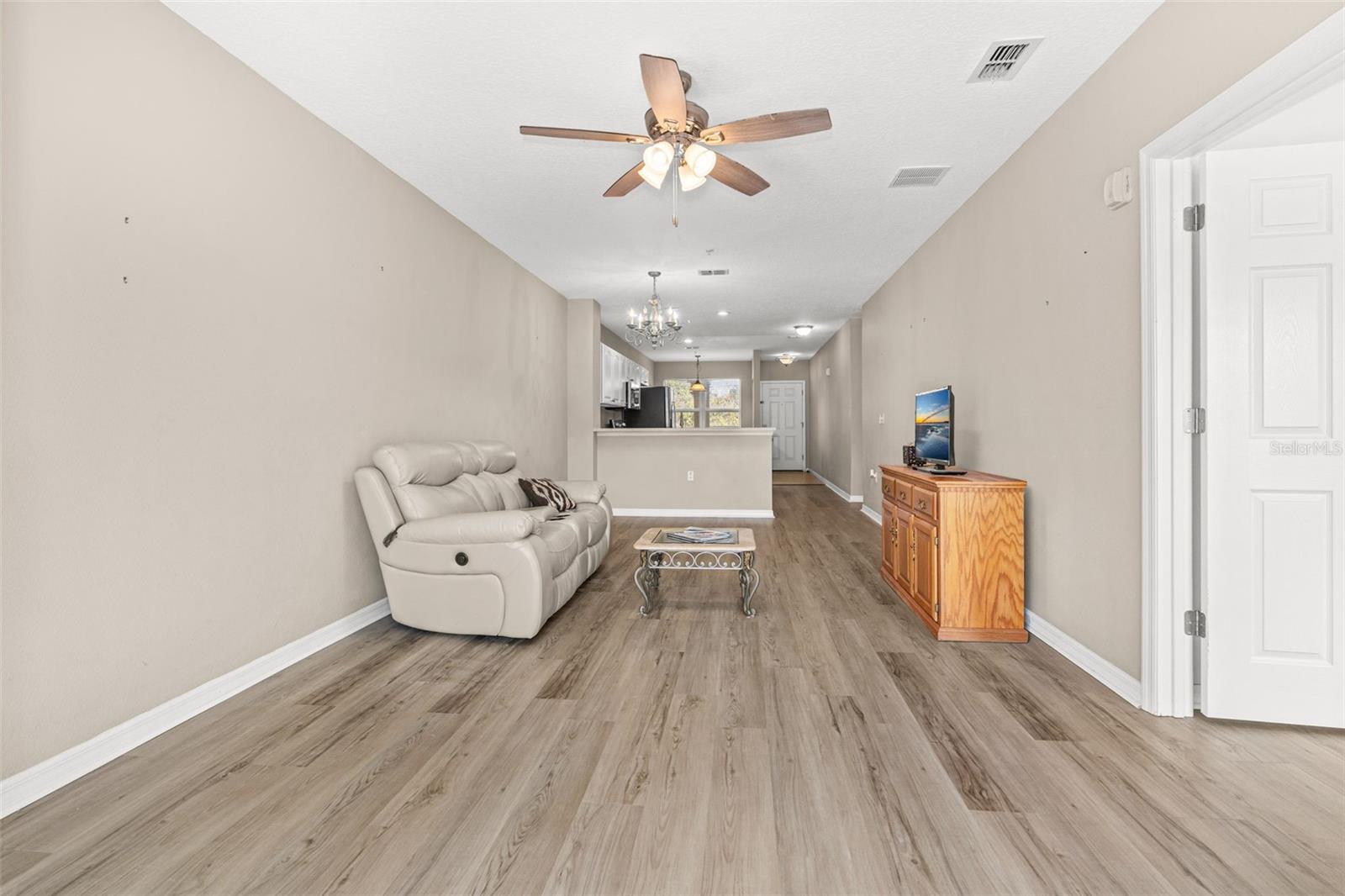 Image 26 of 54 For 1200 Canopy Walk Lane 1223