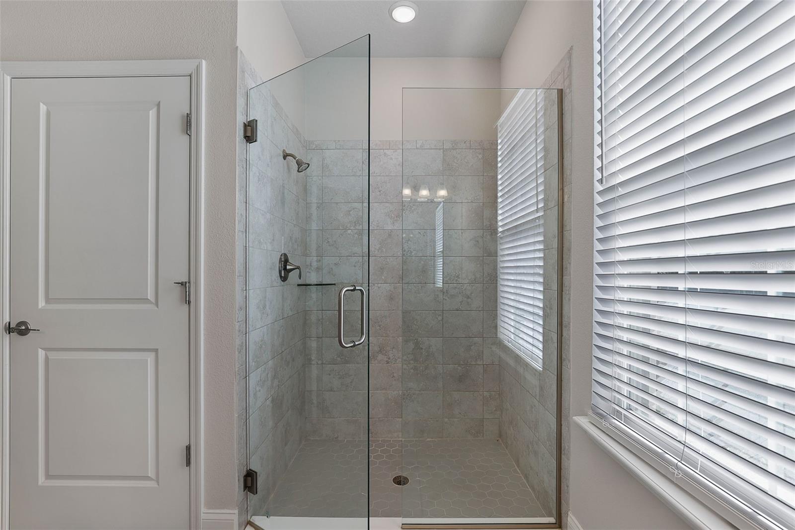 Image 27 of 65 For 32 Fernon Lane