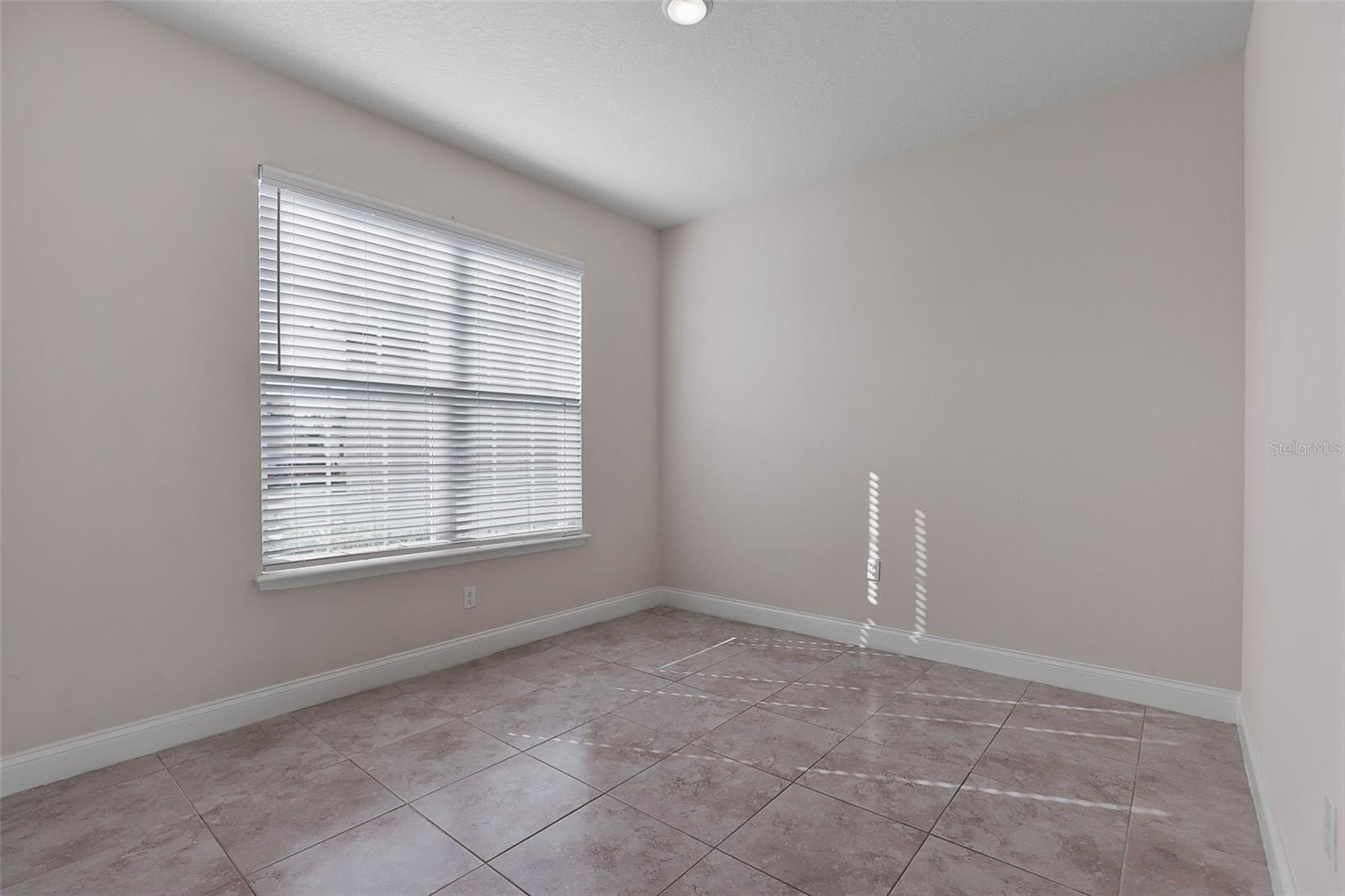 Image 8 of 65 For 32 Fernon Lane