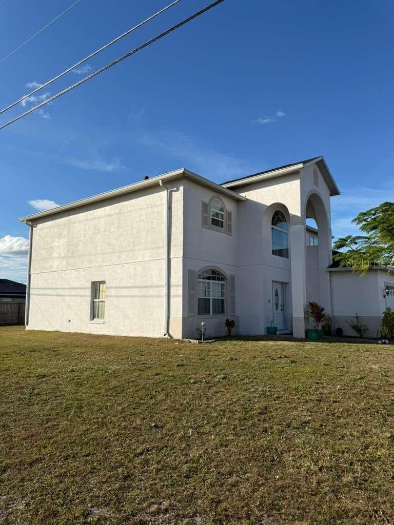 Image 24 of 26 For 401 Bloomfield Drive