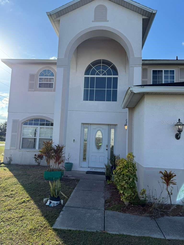 Image 3 of 26 For 401 Bloomfield Drive