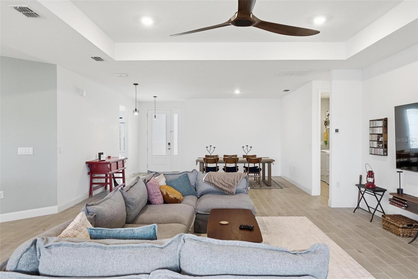 Image 13 of 80 For 4191 Acoma Drive