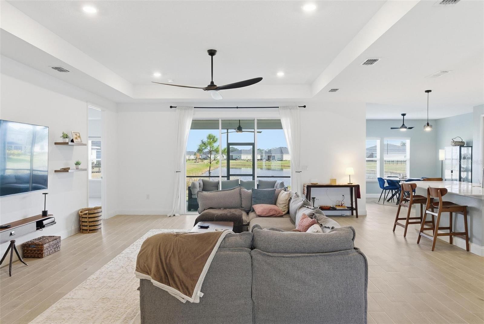 Image 14 of 80 For 4191 Acoma Drive