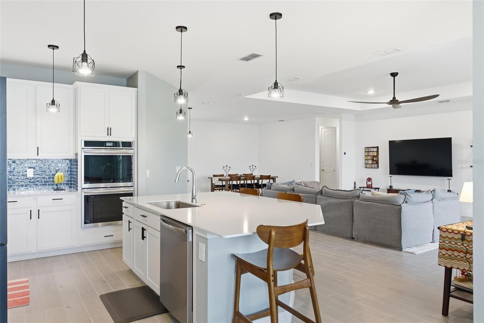 Image 20 of 80 For 4191 Acoma Drive