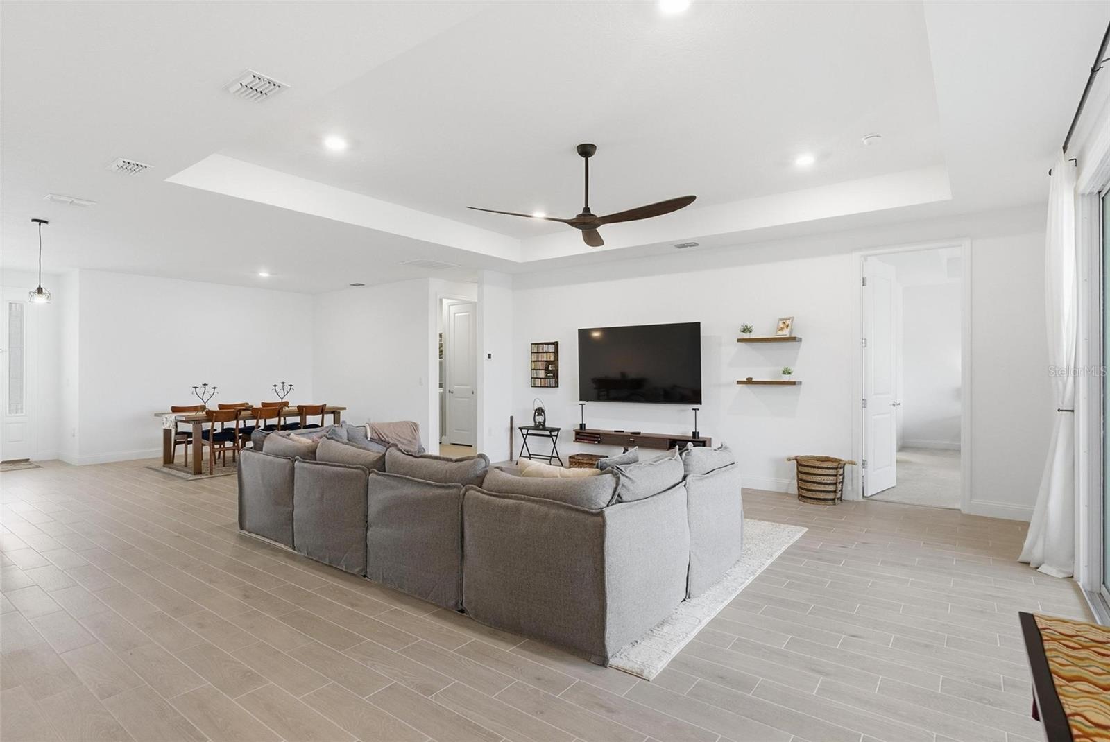 Image 30 of 80 For 4191 Acoma Drive