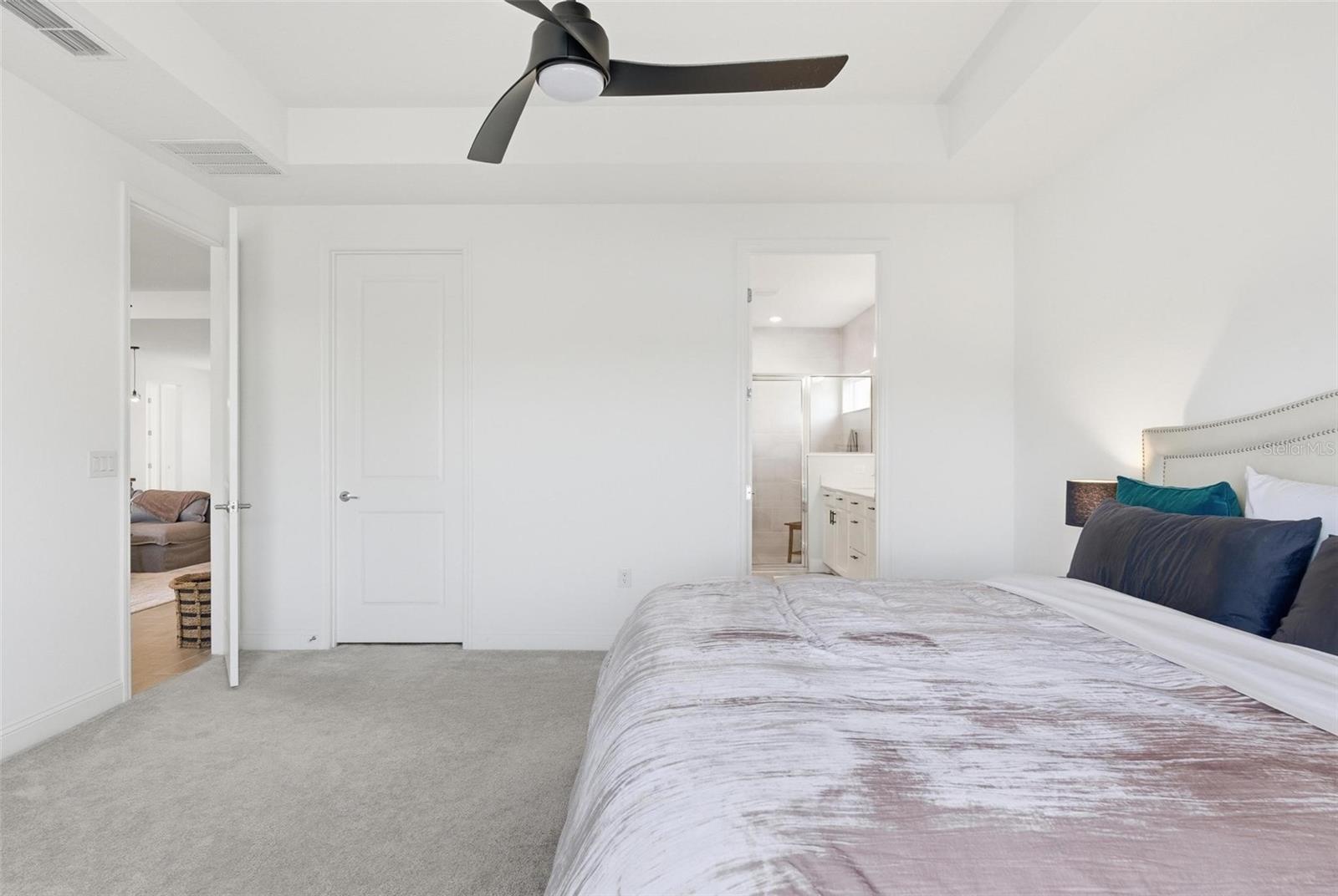 Image 37 of 80 For 4191 Acoma Drive