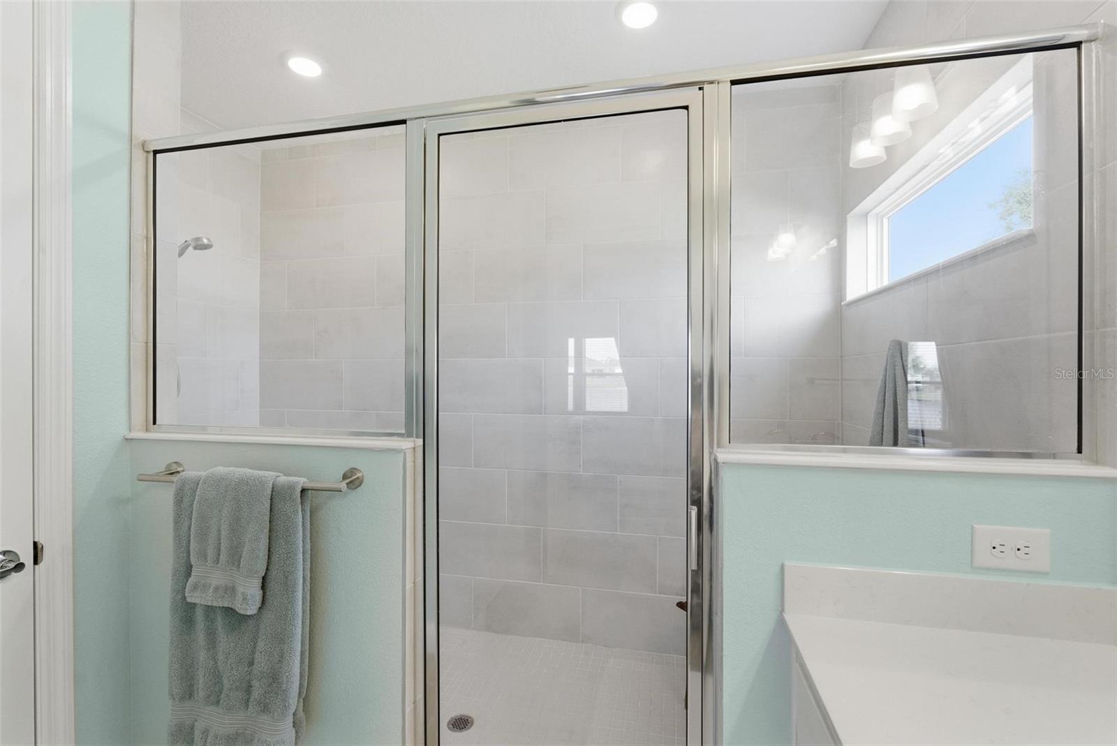 Image 41 of 80 For 4191 Acoma Drive