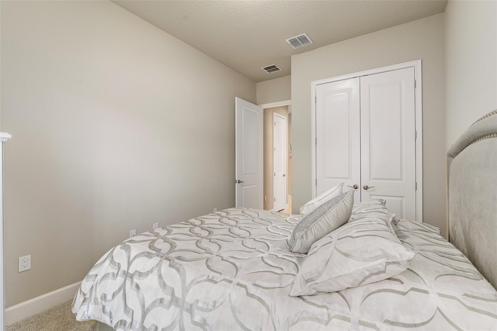 Image 37 of 60 For 21 Southampton Street