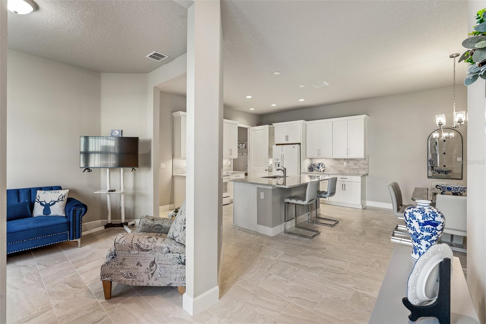 Image 7 of 60 For 21 Southampton Street