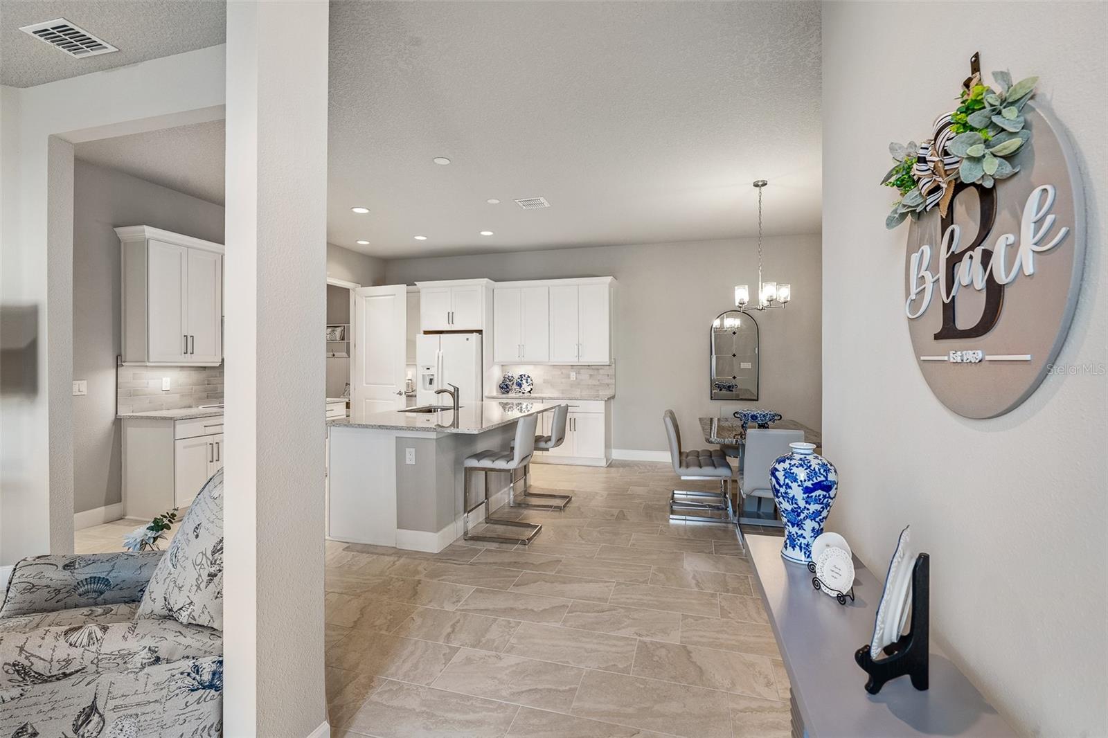 Image 8 of 60 For 21 Southampton Street