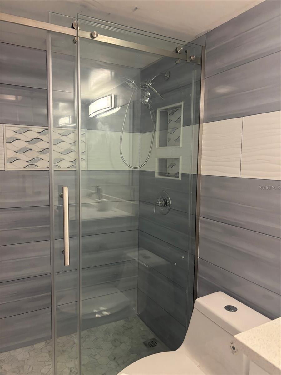 Listing photo id 5 for 4800 Ocean Beach Boulevard 226