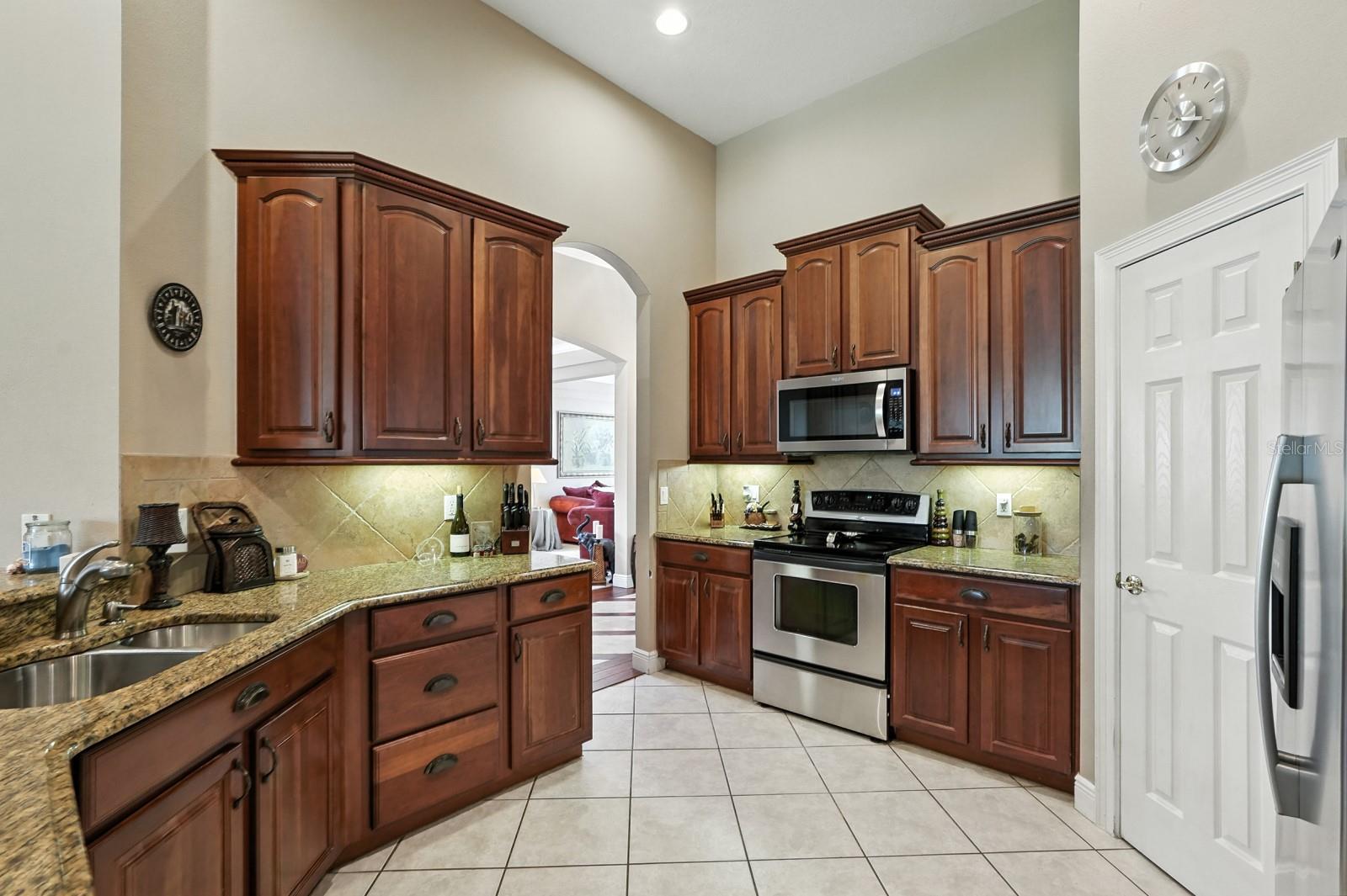 Image 13 of 45 For 836 Wood Briar Loop