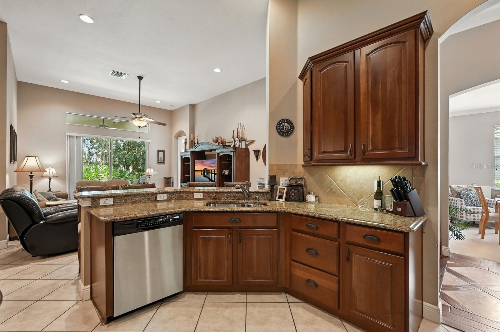 Image 15 of 45 For 836 Wood Briar Loop