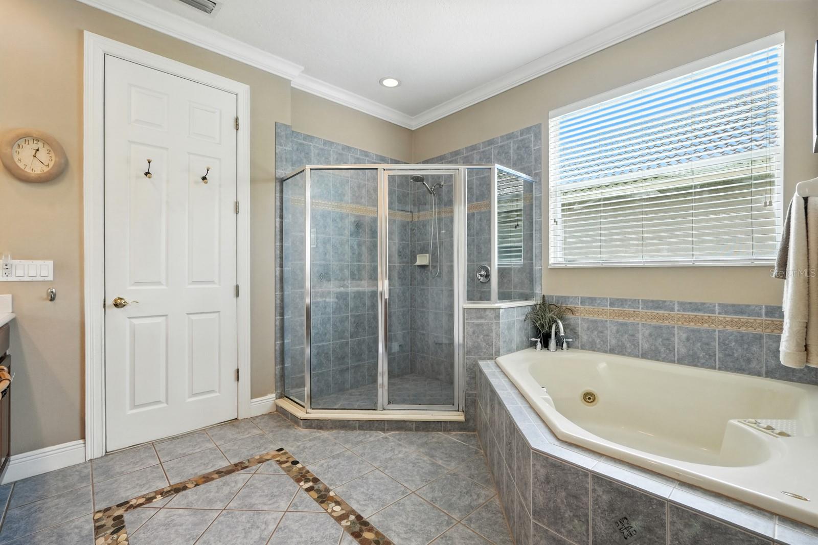 Image 21 of 45 For 836 Wood Briar Loop