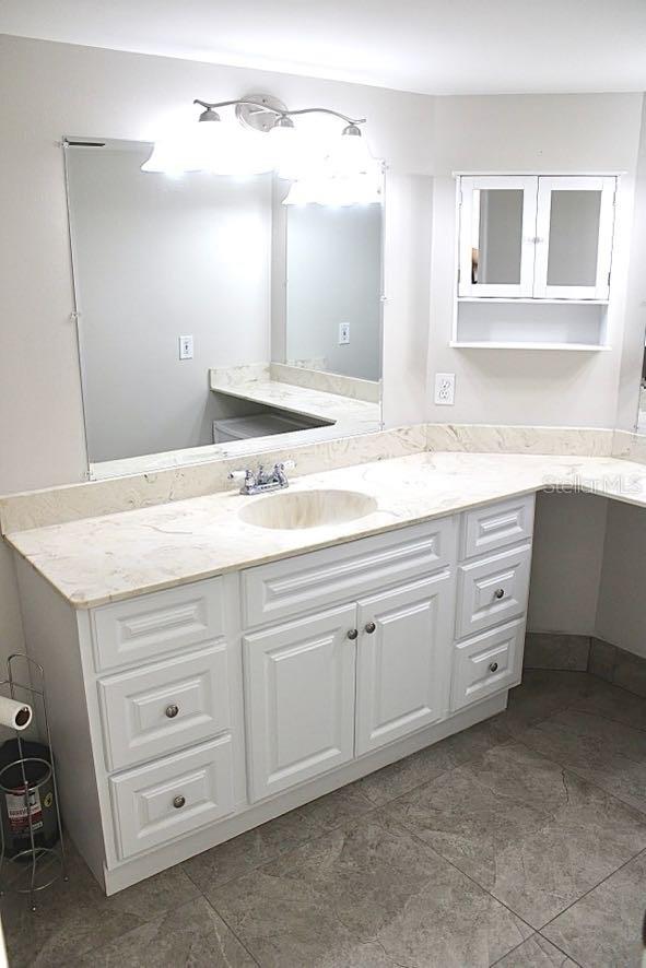 Image 11 of 25 For 5258 Eagle Lake Drive