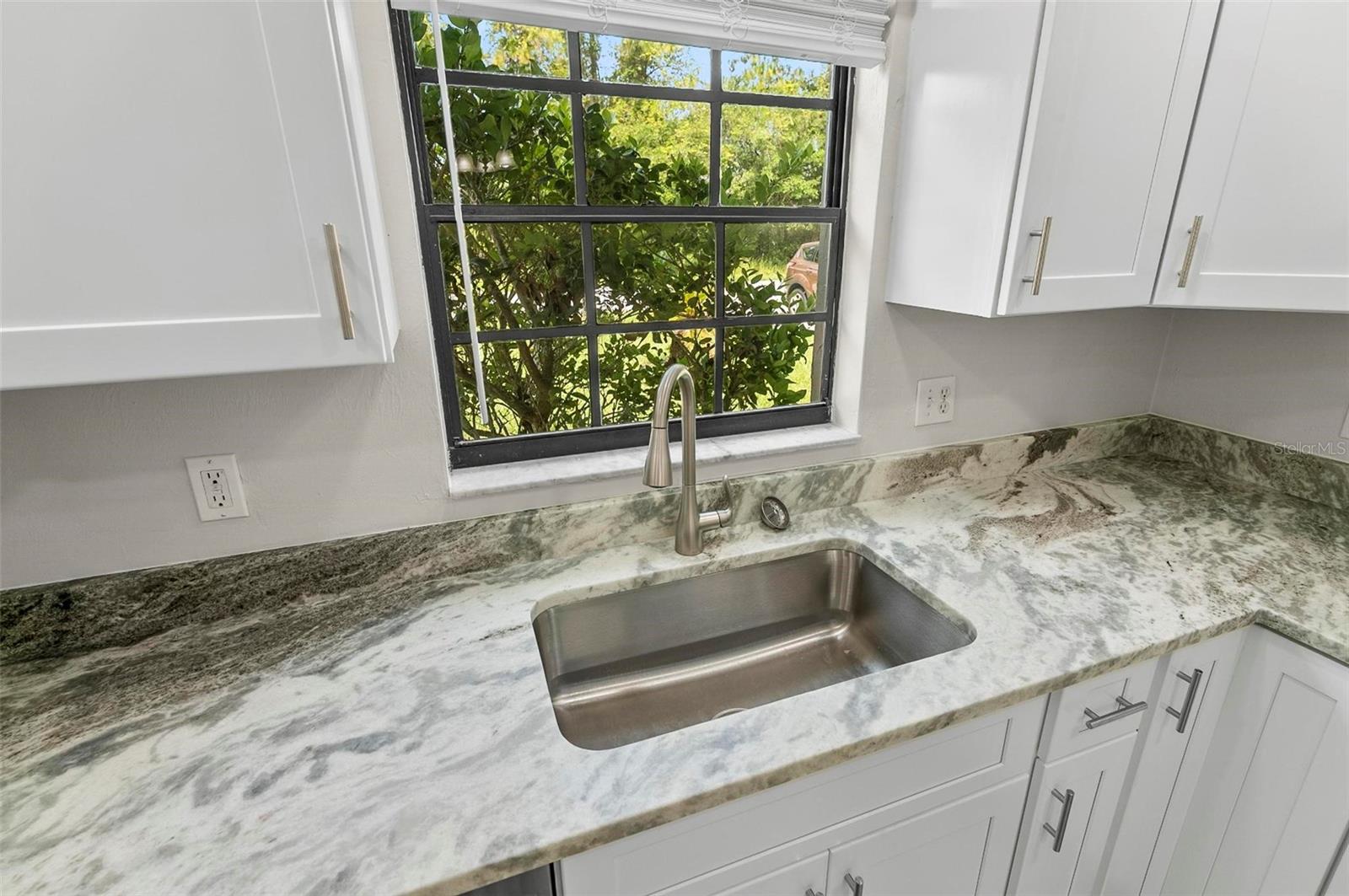 Image 9 of 21 For 123 Rae Drive A