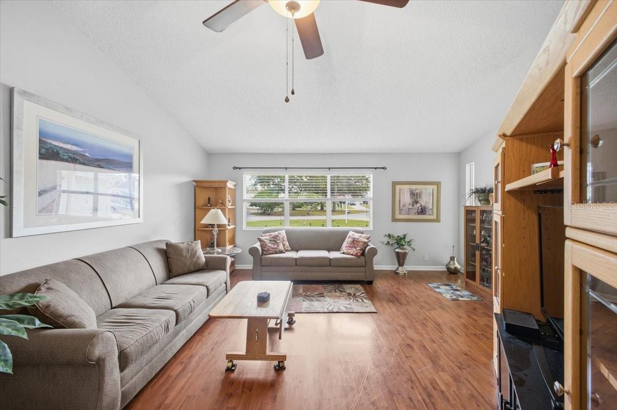 Image 11 of 63 For 506 Galloway Court