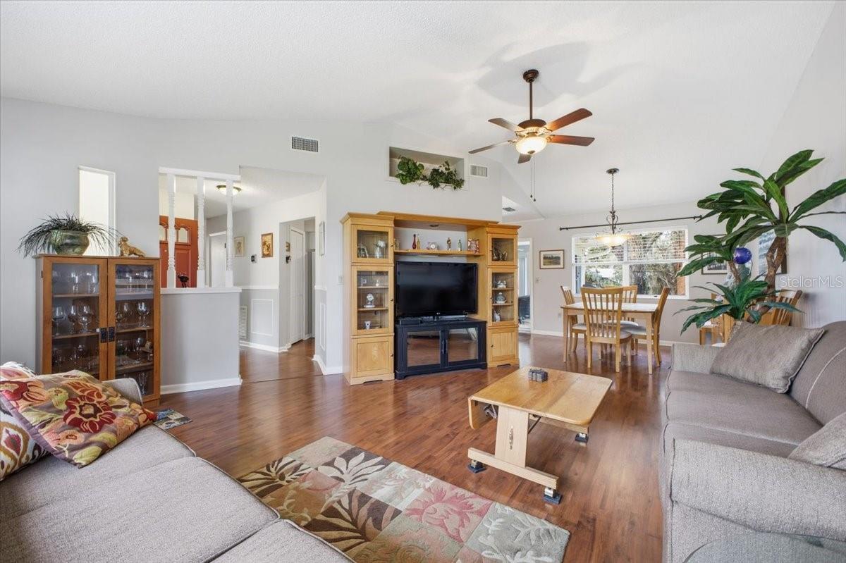 Image 15 of 63 For 506 Galloway Court