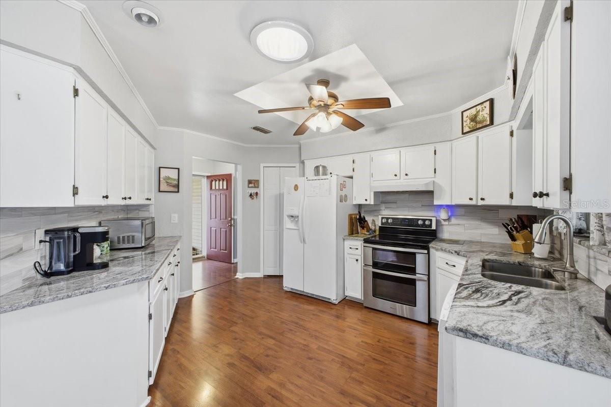 Image 16 of 63 For 506 Galloway Court