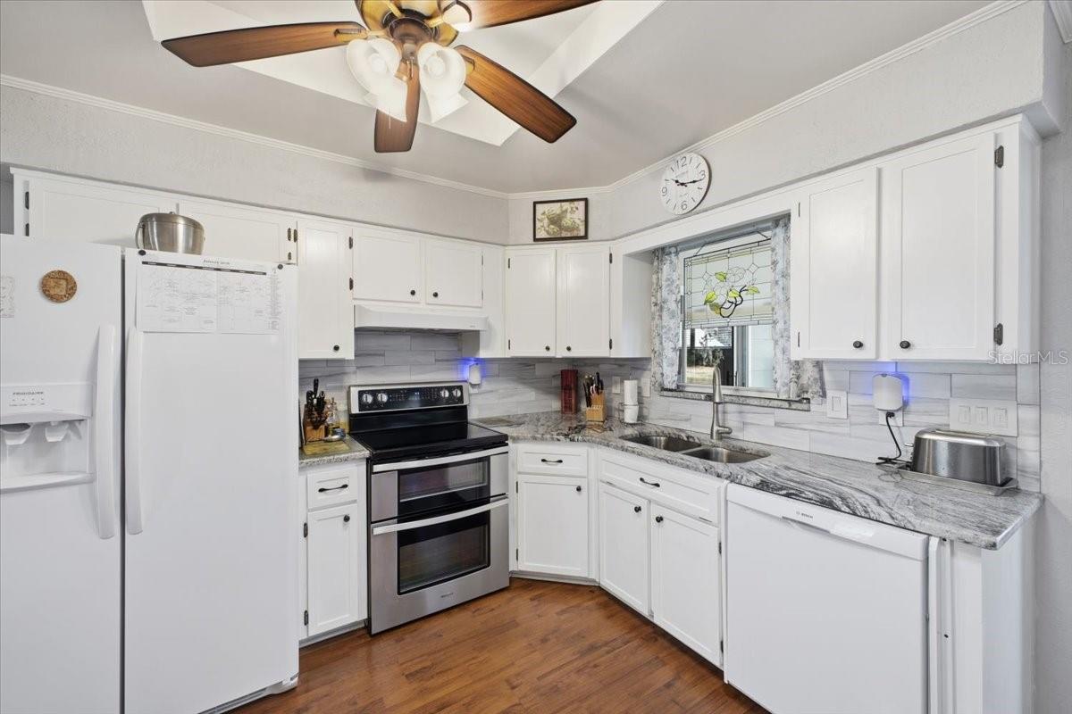 Image 17 of 63 For 506 Galloway Court