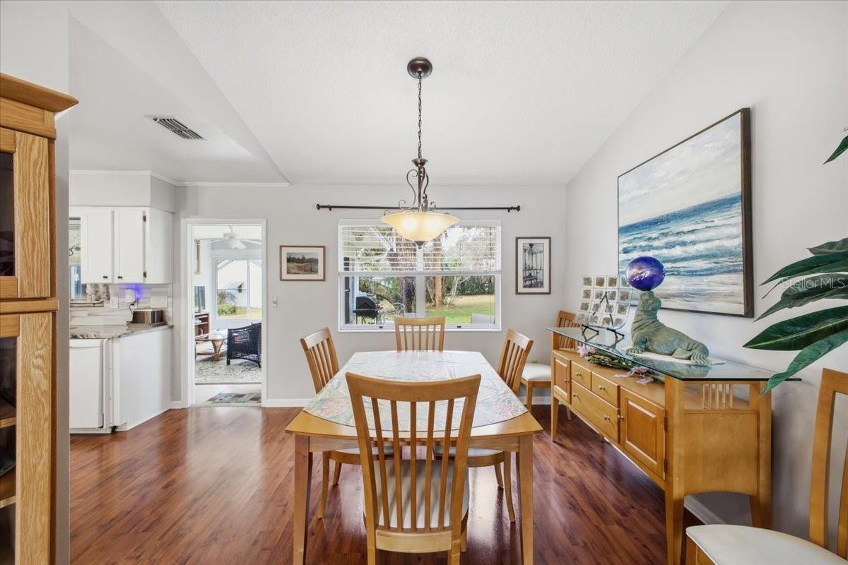 Image 21 of 63 For 506 Galloway Court