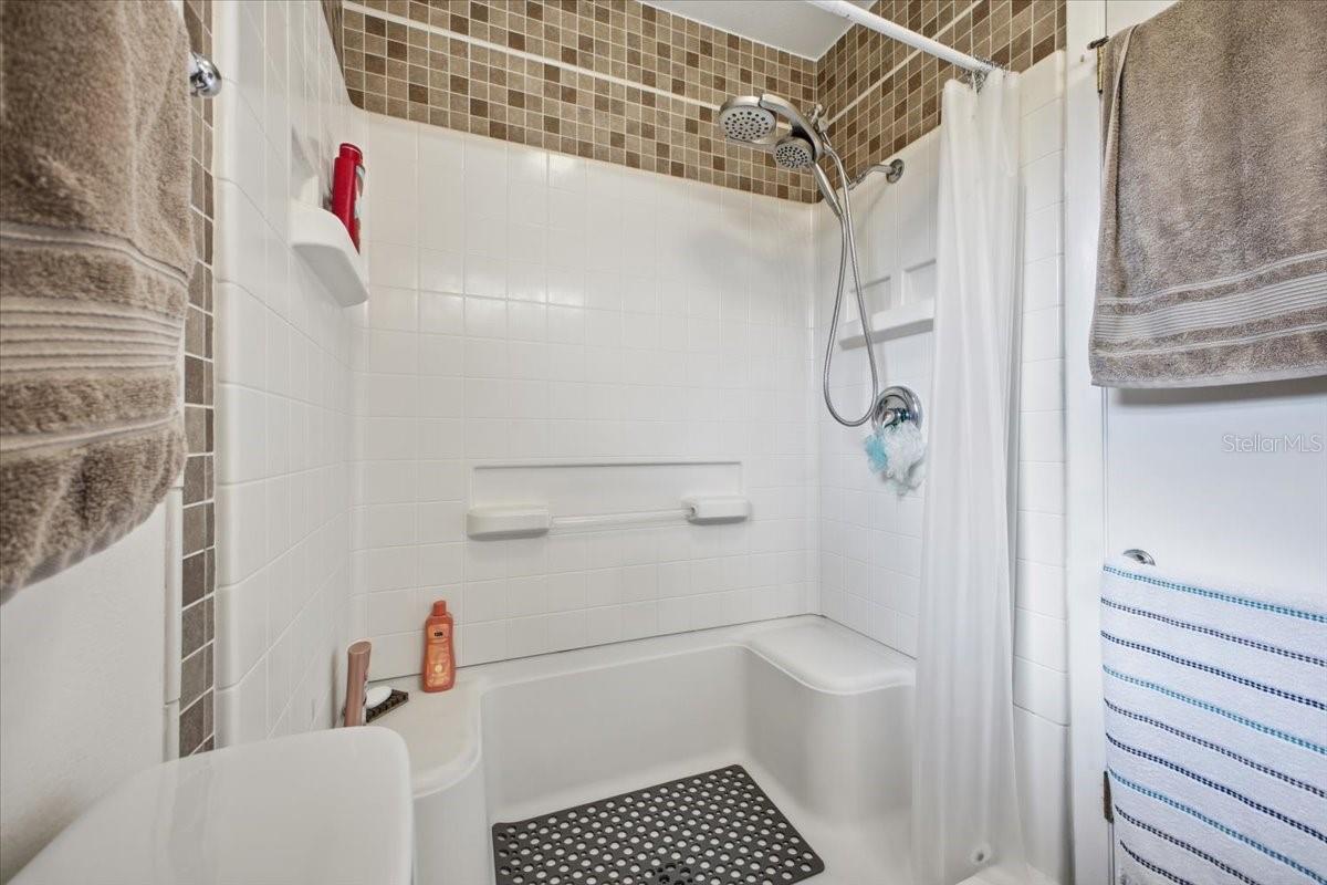 Image 30 of 63 For 506 Galloway Court