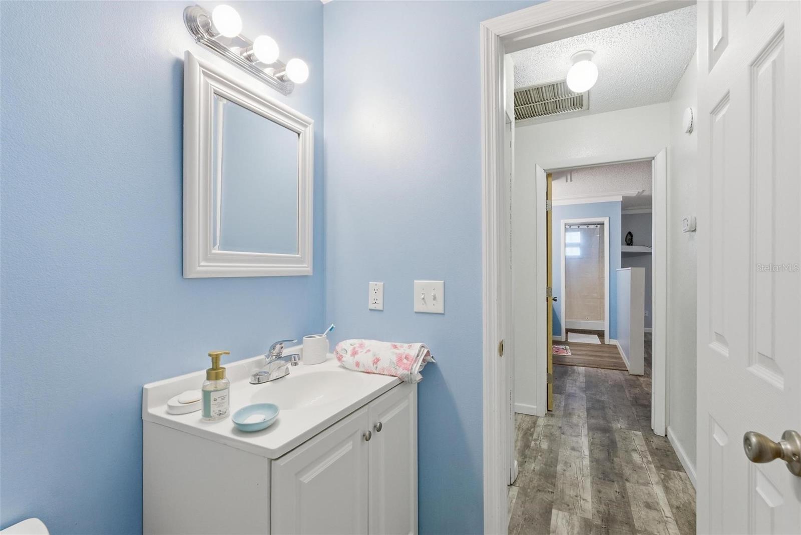 Image 18 of 36 For 1304 Bond Street