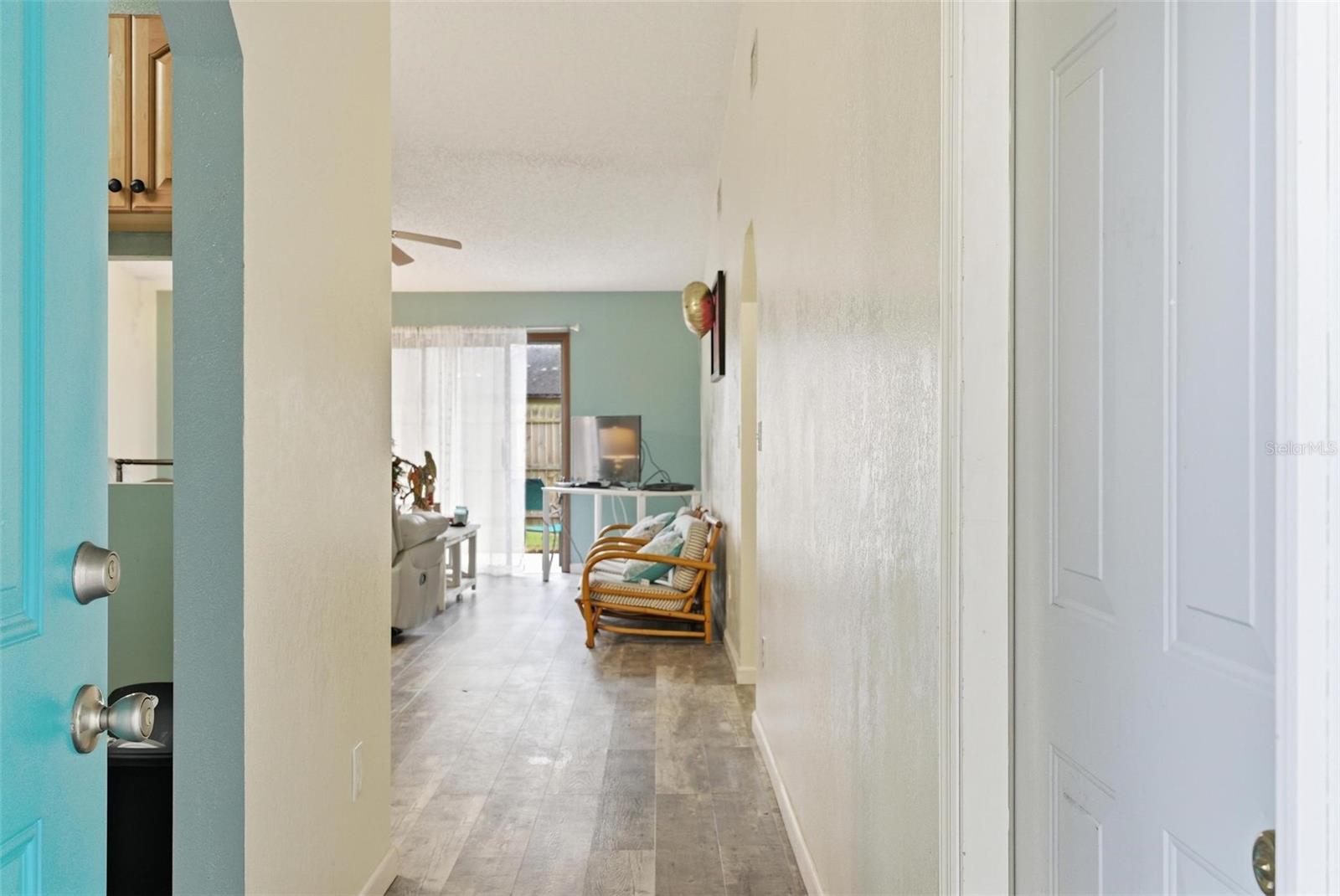 Image 5 of 36 For 1304 Bond Street