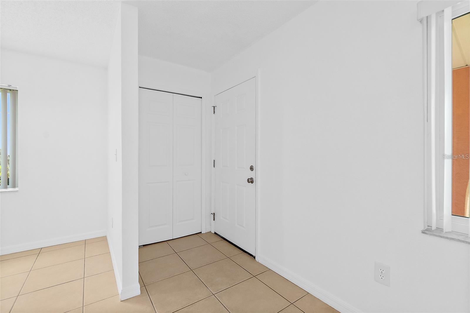 Image 2 of 23 For 2258 Daytona Avenue B