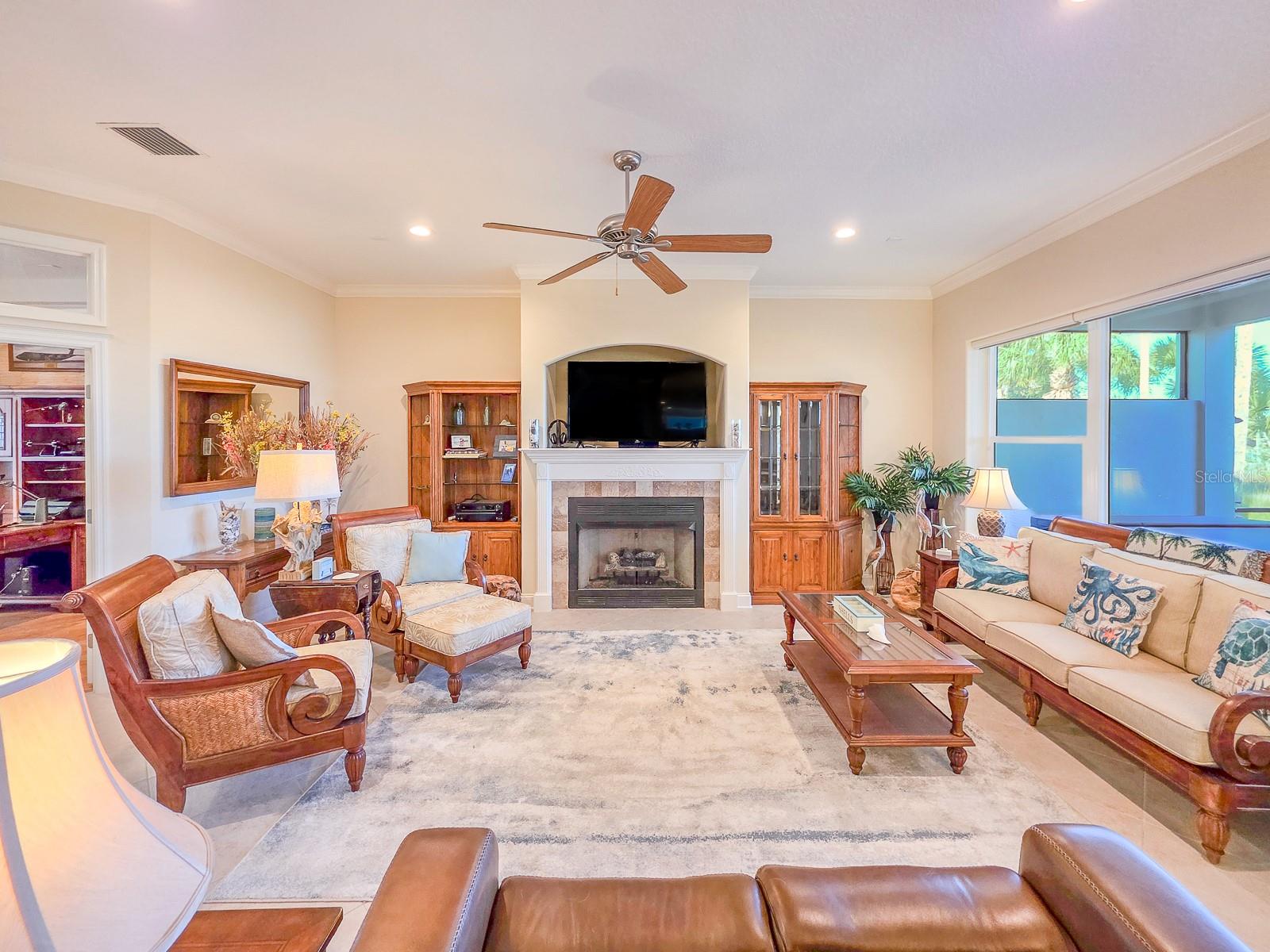 Image 12 of 64 For 119 Riverwalk Drive