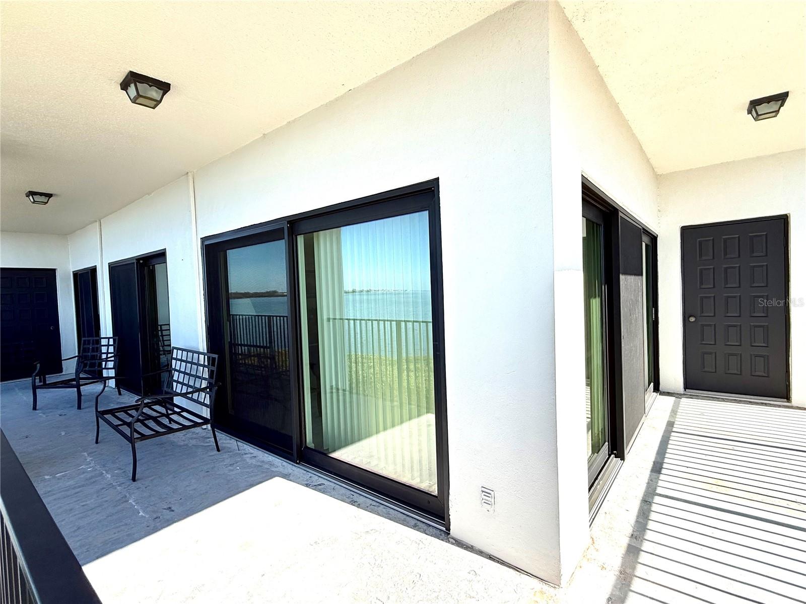 Image 16 of 33 For 423 Mariner Drive 423