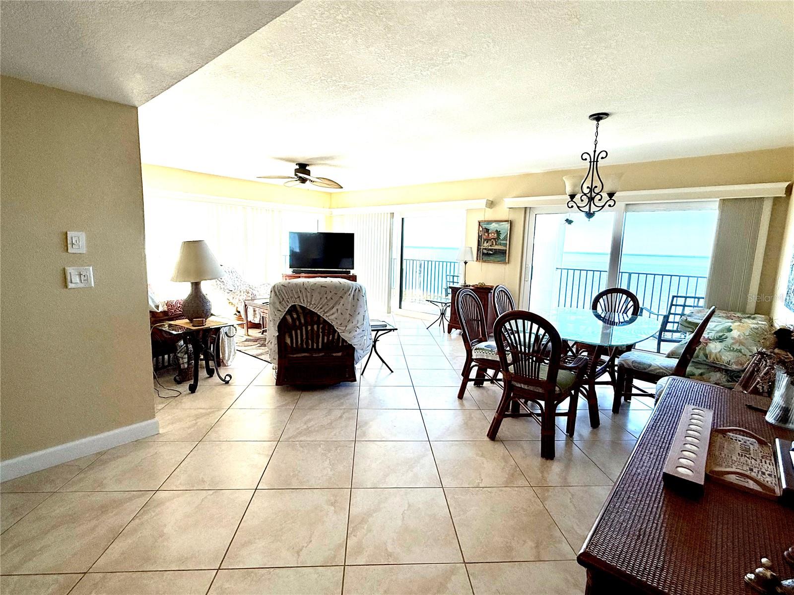 Image 5 of 33 For 423 Mariner Drive 423