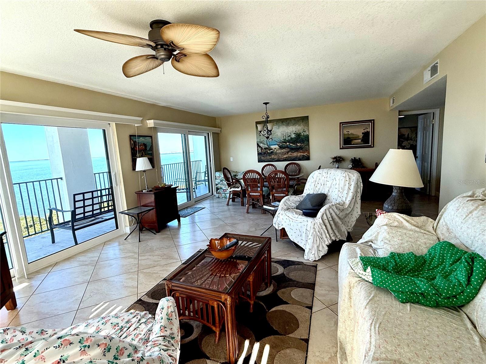 Image 7 of 33 For 423 Mariner Drive 423