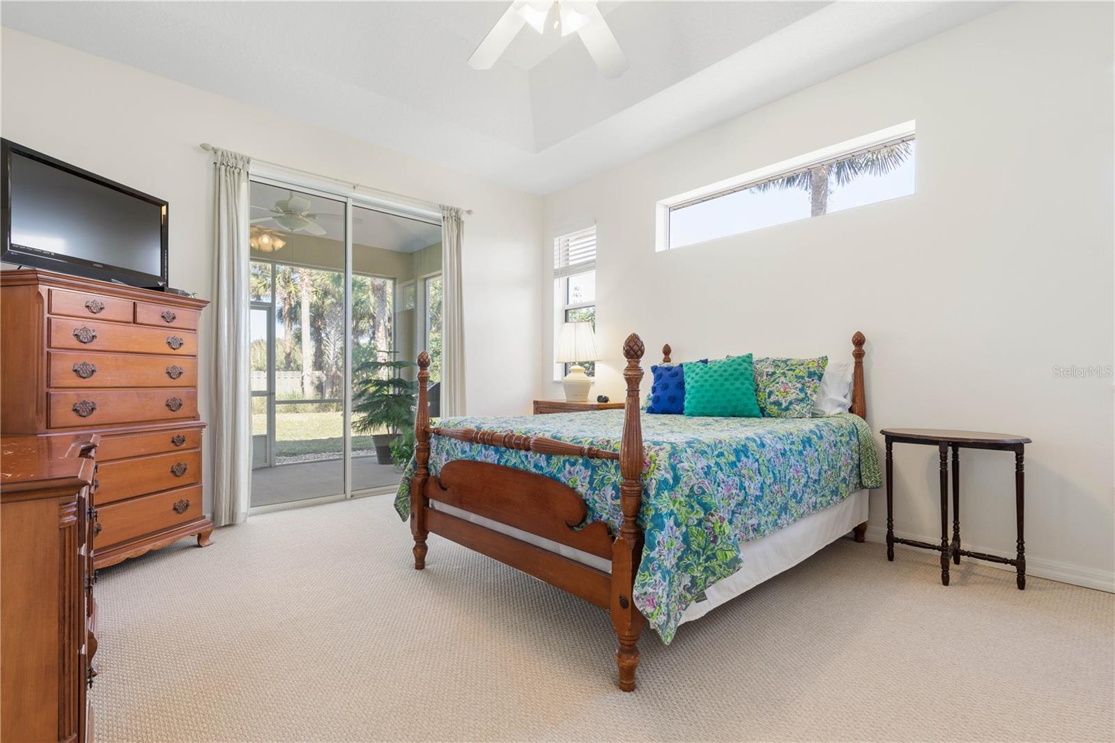 Image 32 of 69 For 19 Deerwood Street