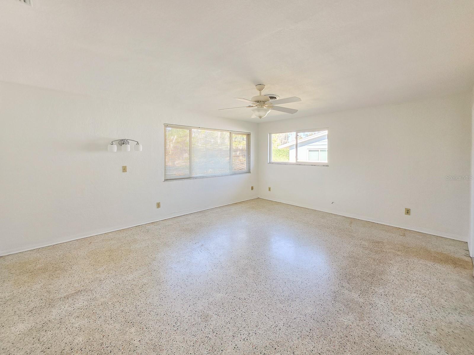 Image 15 of 32 For 22 St Andrews Drive