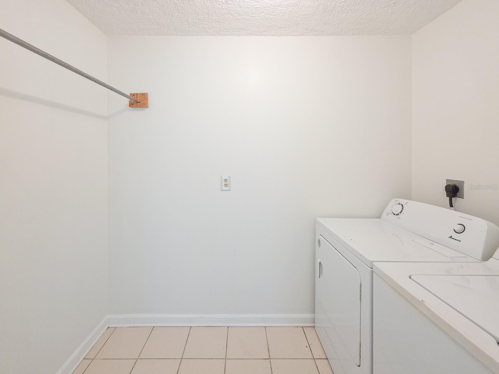 Image 21 of 32 For 22 St Andrews Drive