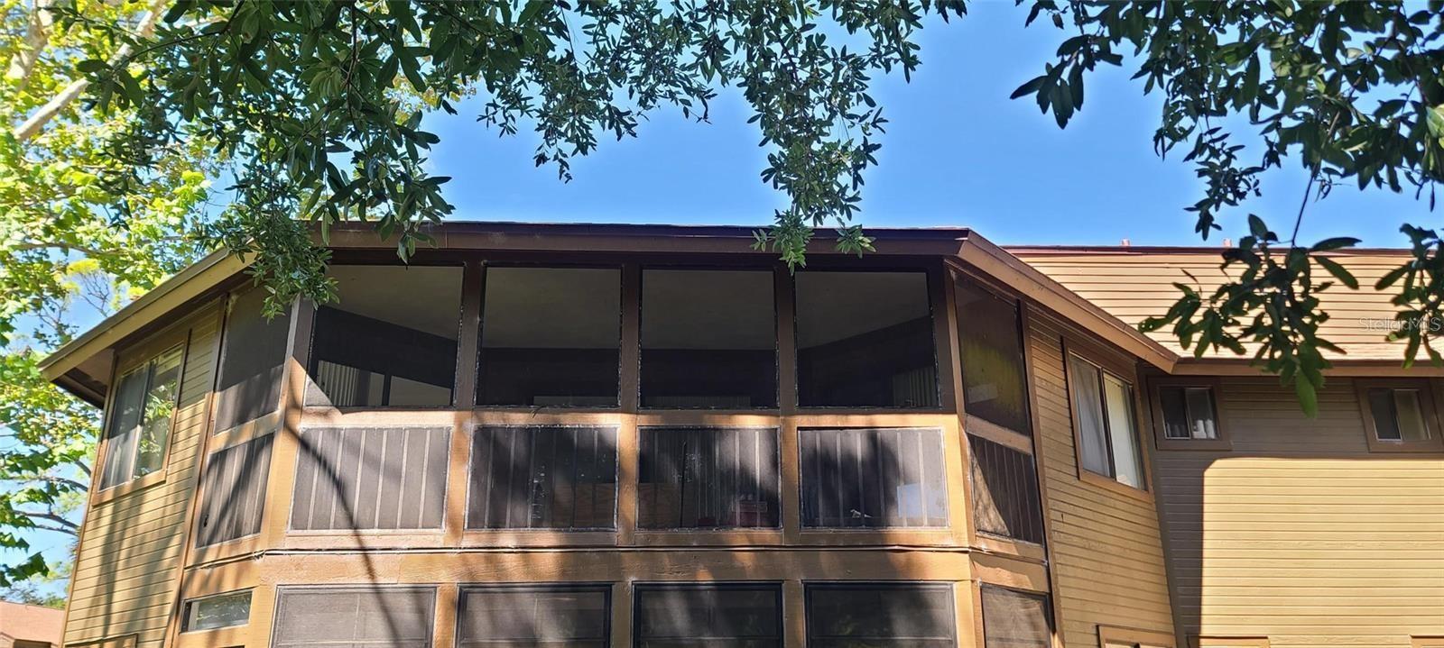 Image 12 of 16 For 22 Oxford Lane 22