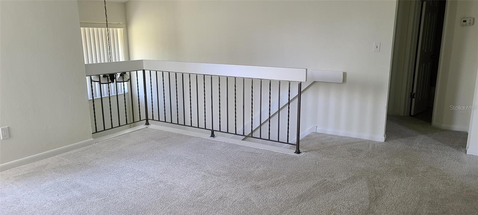 Image 4 of 16 For 22 Oxford Lane 22