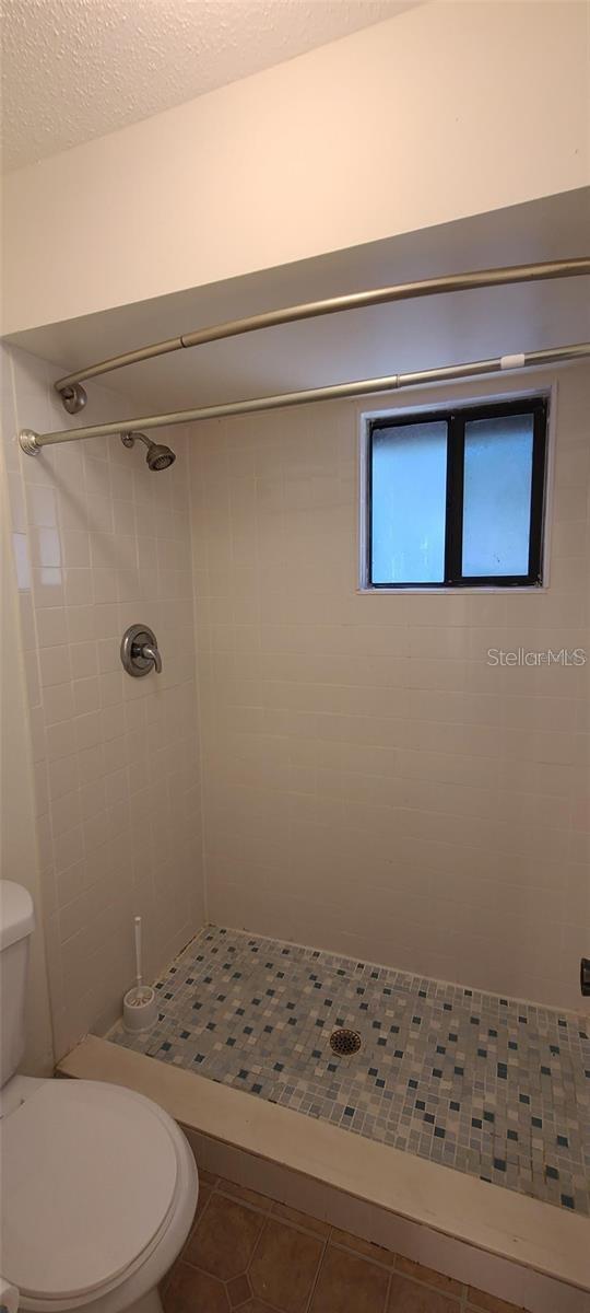 Image 7 of 16 For 22 Oxford Lane 22