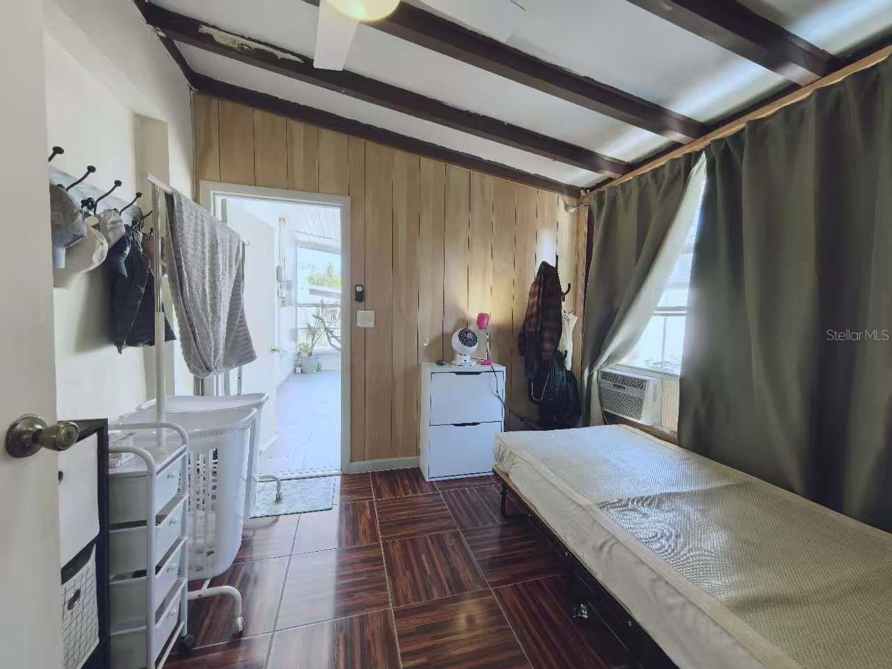 Image 16 of 42 For 1363 Rockhill Street