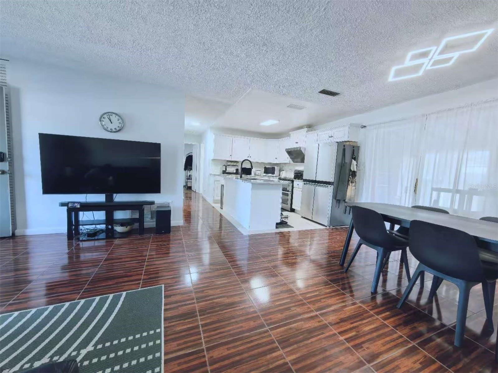 Image 18 of 42 For 1363 Rockhill Street