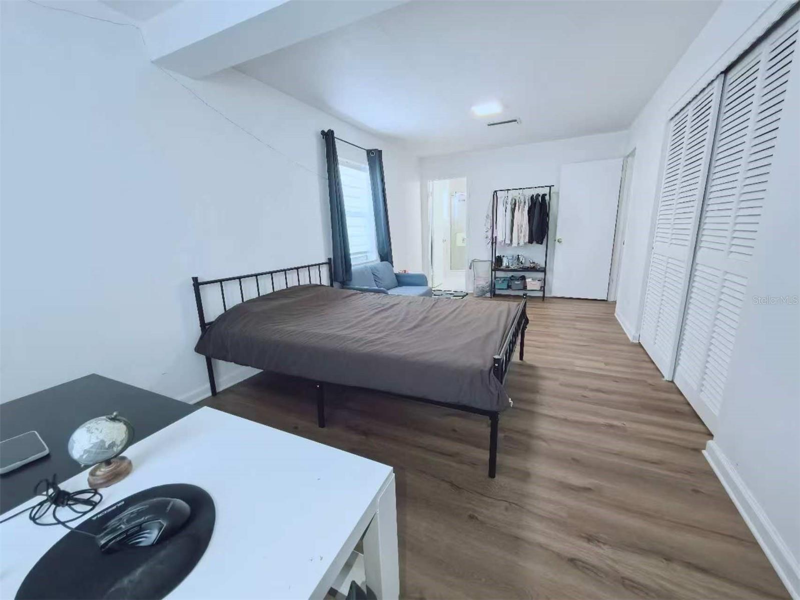 Image 8 of 42 For 1363 Rockhill Street