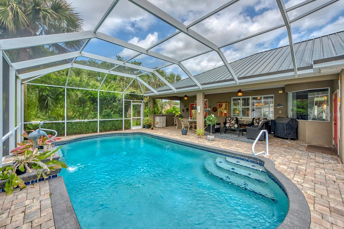 Image 4 of 44 For 2 Waves Place