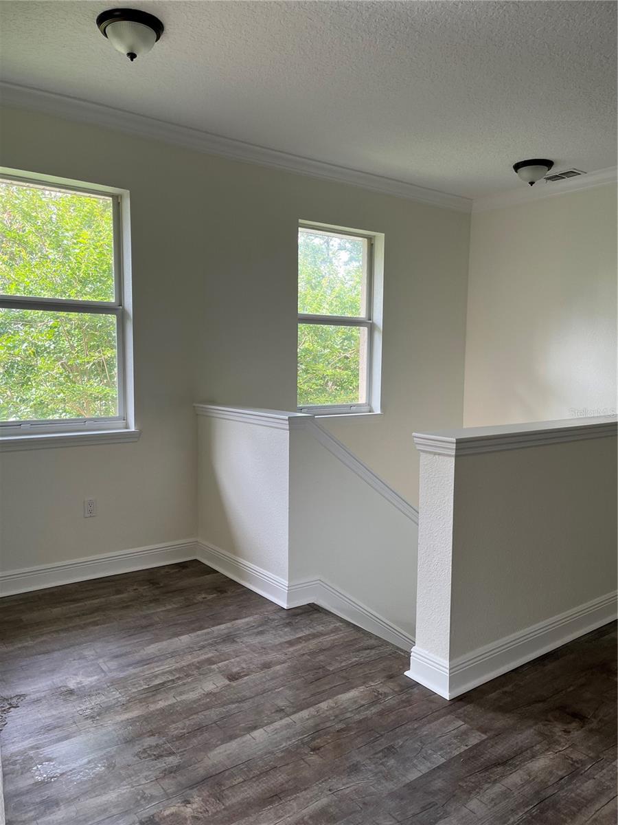 Image 7 of 29 For 200 Riverview Bend 921