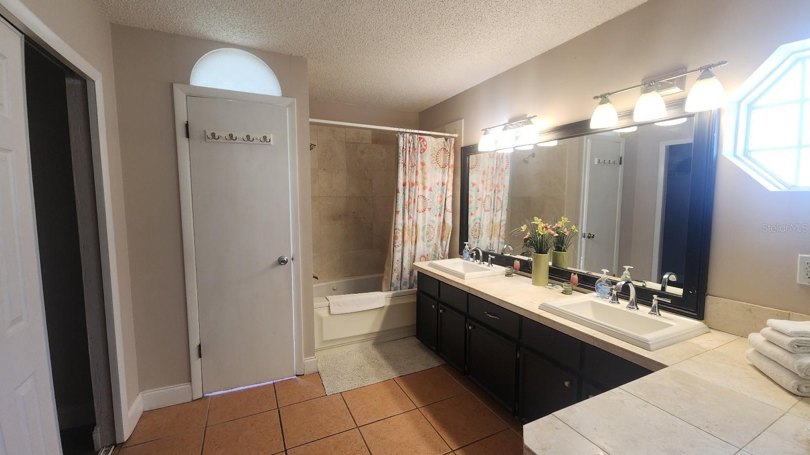 Image 13 of 20 For 10 Blackfoot Court